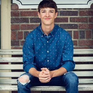 Meet your Posher, Brady